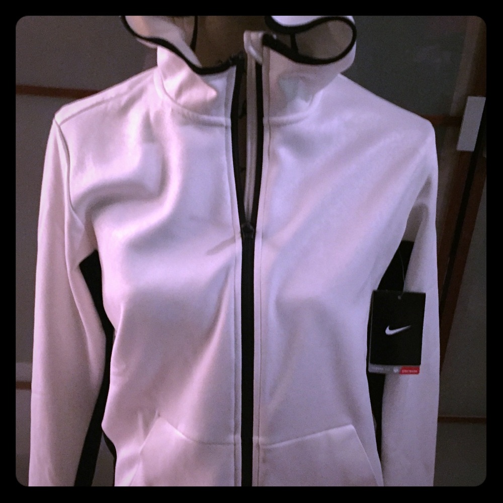 NIKE NWT HOODED ZIPPERED JACKET